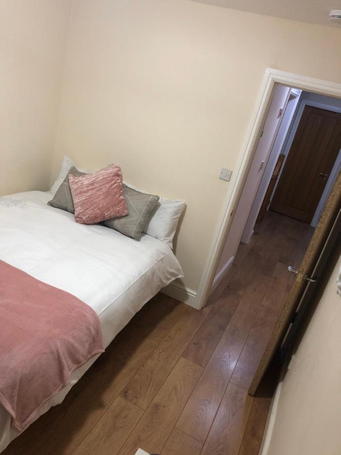 Big Room Rusholme With Tv And Private Bathroom-Parking&Wifi Manchester Eksteriør bilde