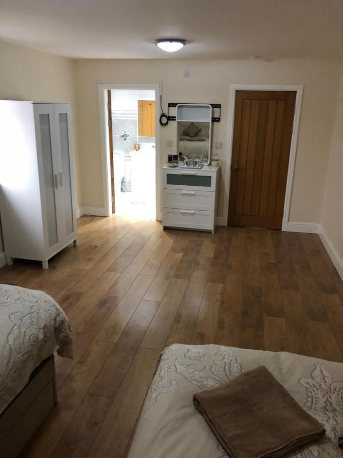 Big Room Rusholme With Tv And Private Bathroom-Parking&Wifi Manchester Eksteriør bilde