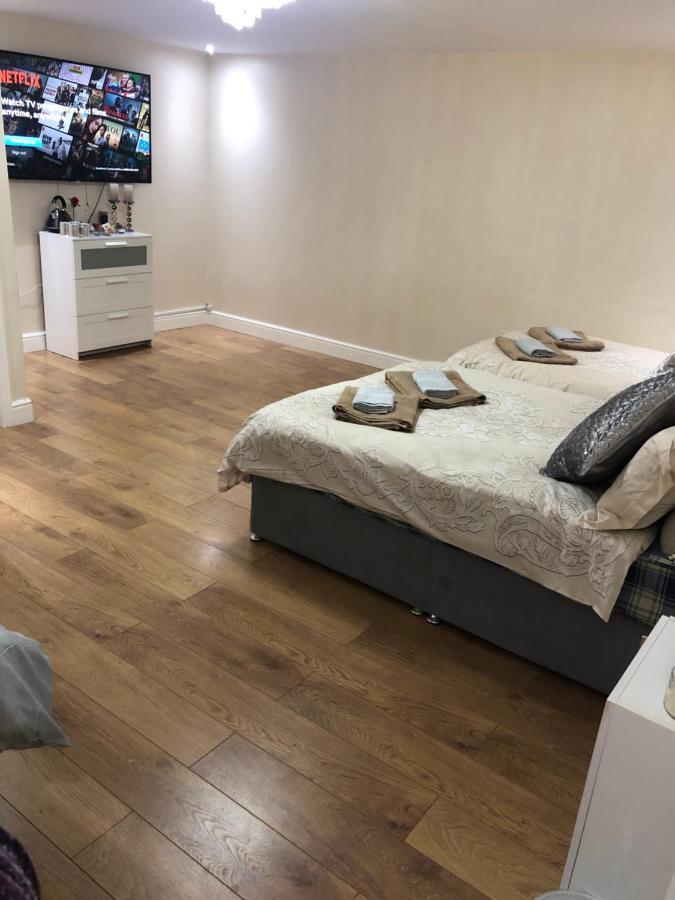 Big Room Rusholme With Tv And Private Bathroom-Parking&Wifi Manchester Eksteriør bilde
