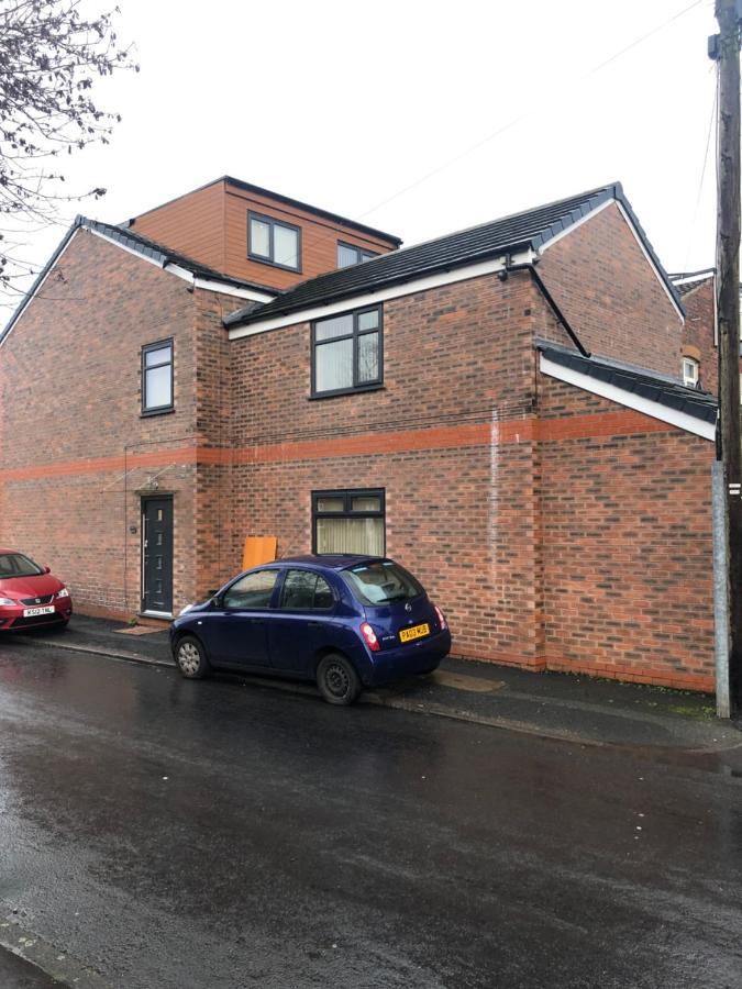 Big Room Rusholme With Tv And Private Bathroom-Parking&Wifi Manchester Eksteriør bilde