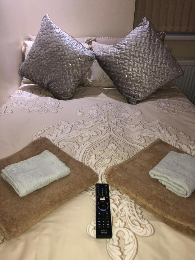 Big Room Rusholme With Tv And Private Bathroom-Parking&Wifi Manchester Eksteriør bilde