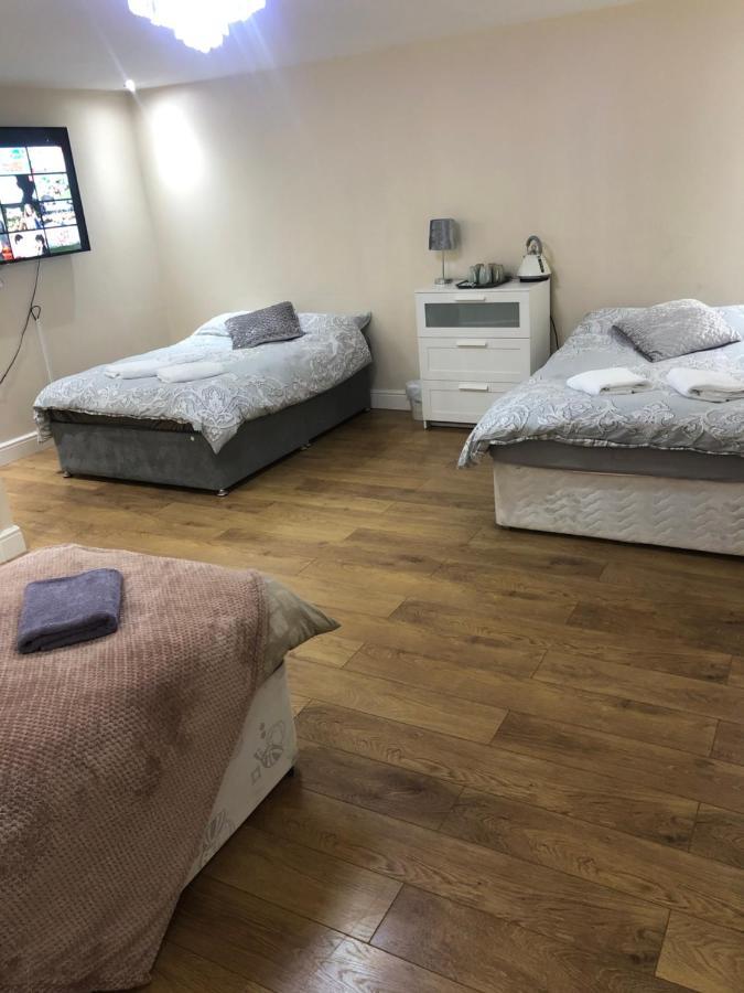 Big Room Rusholme With Tv And Private Bathroom-Parking&Wifi Manchester Eksteriør bilde