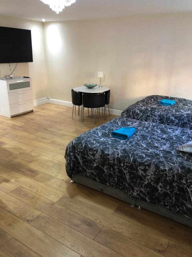 Big Room Rusholme With Tv And Private Bathroom-Parking&Wifi Manchester Eksteriør bilde