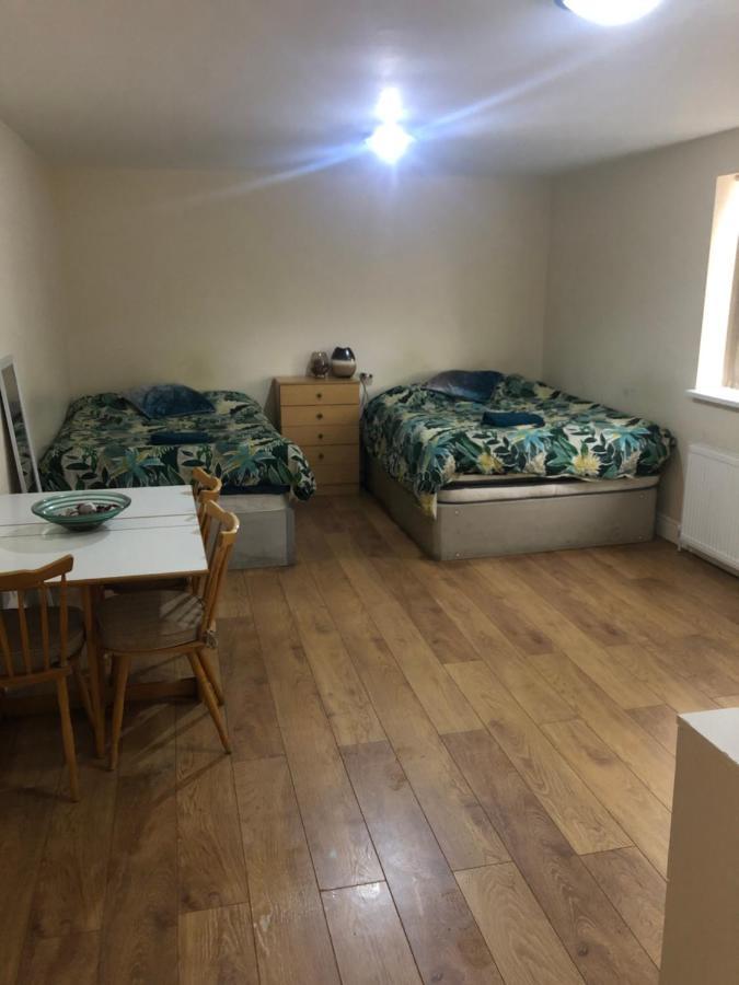 Big Room Rusholme With Tv And Private Bathroom-Parking&Wifi Manchester Eksteriør bilde