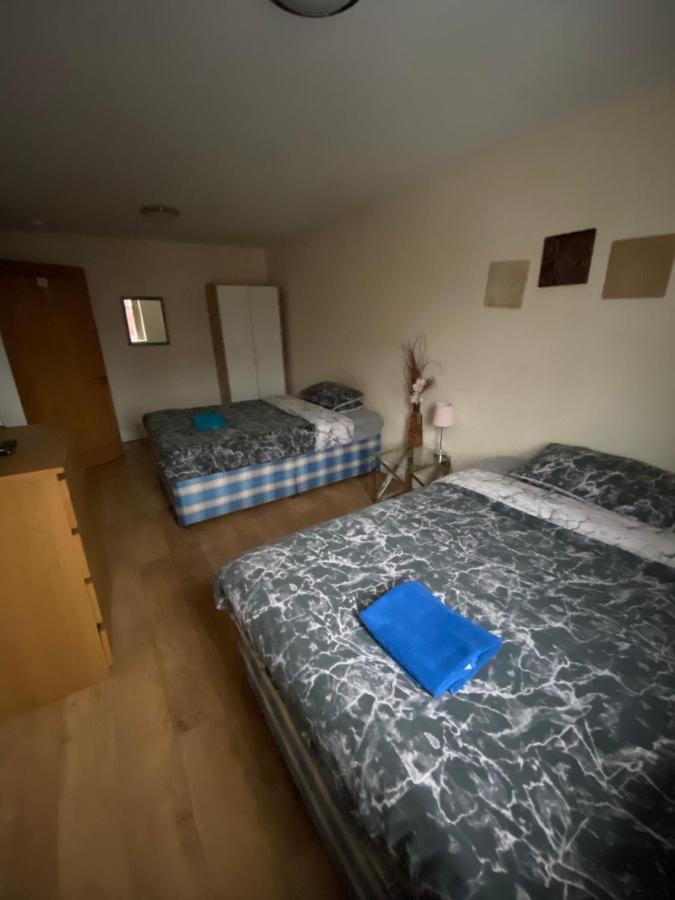 Big Room Rusholme With Tv And Private Bathroom-Parking&Wifi Manchester Eksteriør bilde