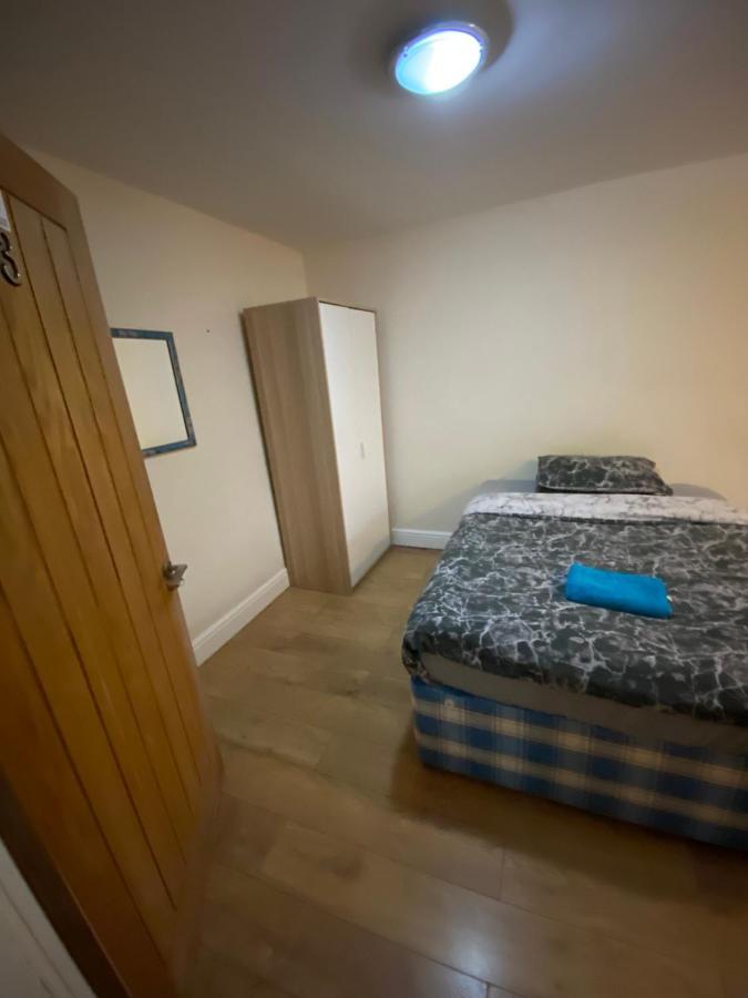 Big Room Rusholme With Tv And Private Bathroom-Parking&Wifi Manchester Eksteriør bilde